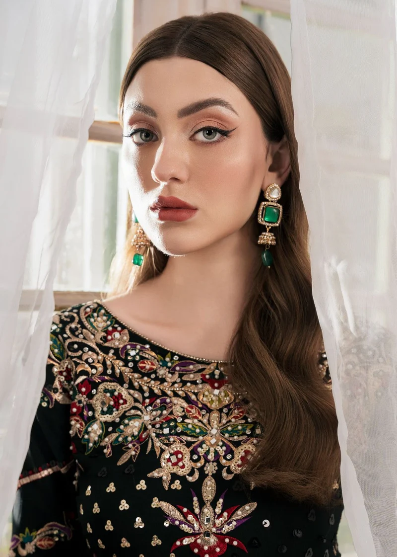 Haseens Official | Shanaya- 3 Piece Embroidered Kurta Set | Wedding/Guest Wear - Formal - Image 4