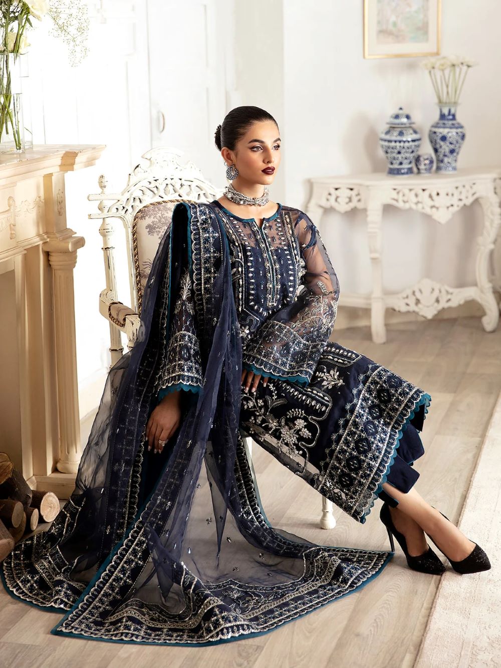 Gulaal | Sabela GL-LP-V2-15 | Luxury Pret | Ready to wear - Image 4