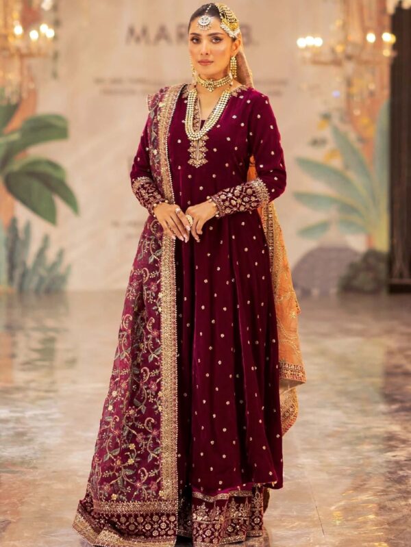 Luxury formal dresses pakistan