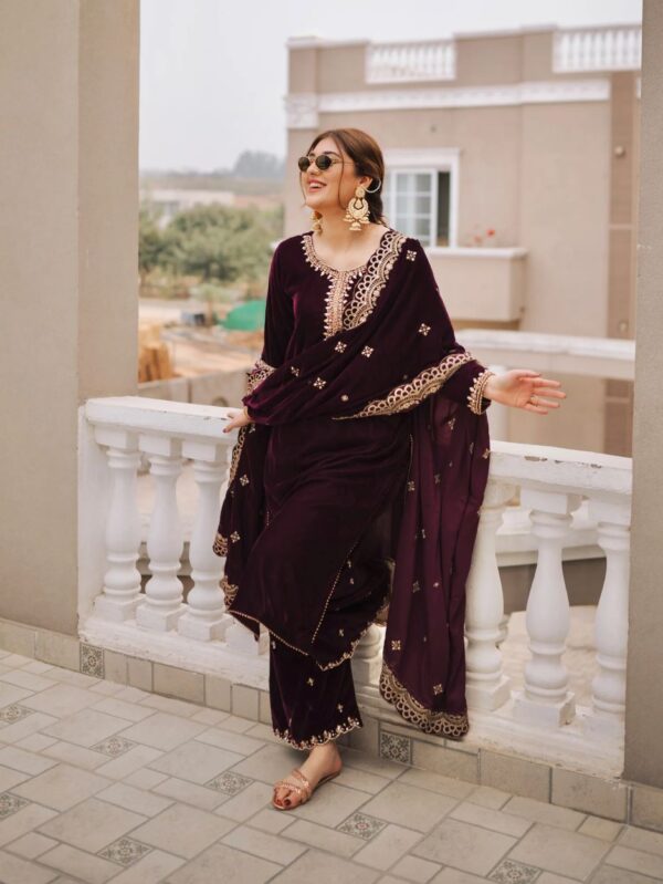 luxury formal dresses pakistan