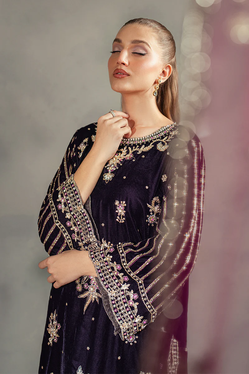 Mushq | Alana- 3 Piece Hand-Embellished Velvet Ensemble Suit | Ready to wear - Image 10