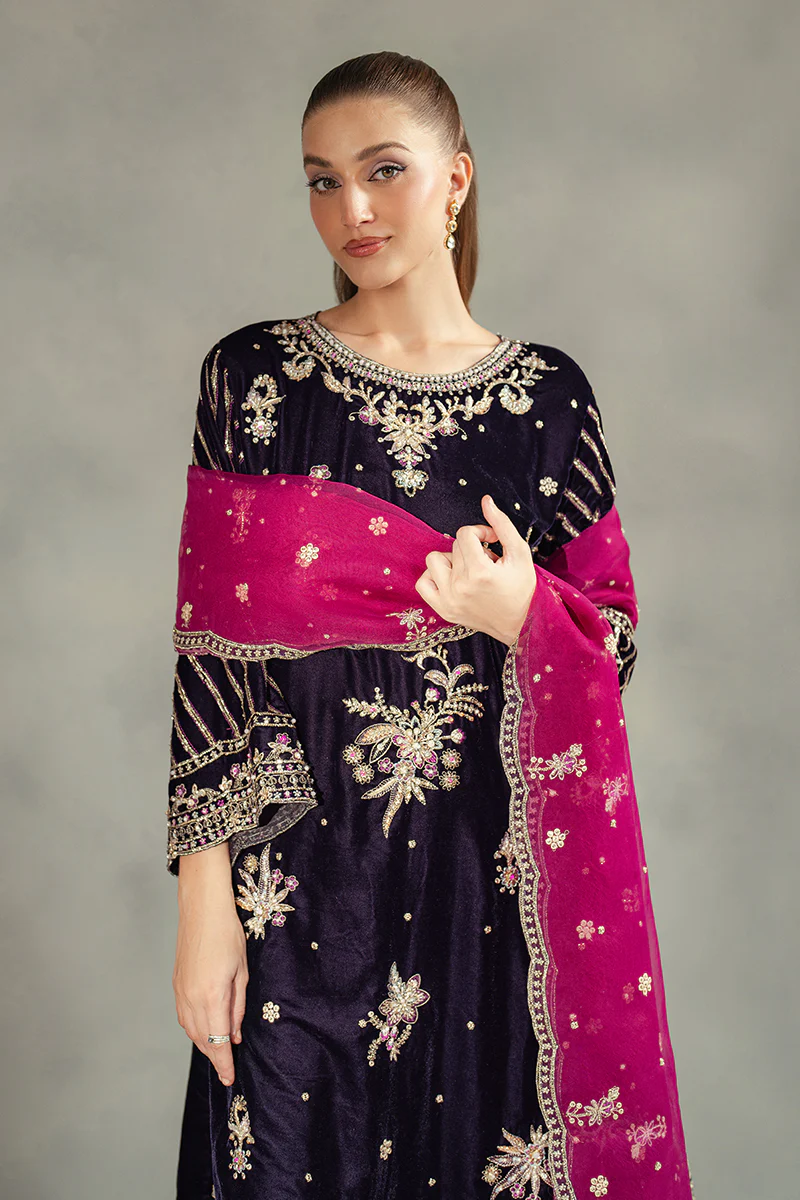 Mushq | Alana- 3 Piece Hand-Embellished Velvet Ensemble Suit | Ready to wear - Image 5