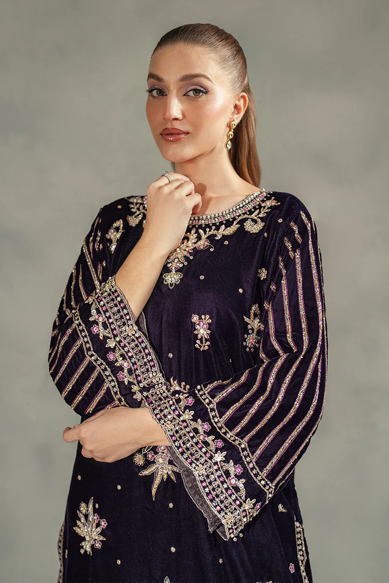 Mushq | Alana- 3 Piece Hand-Embellished Velvet Ensemble Suit | Ready to wear - Image 6