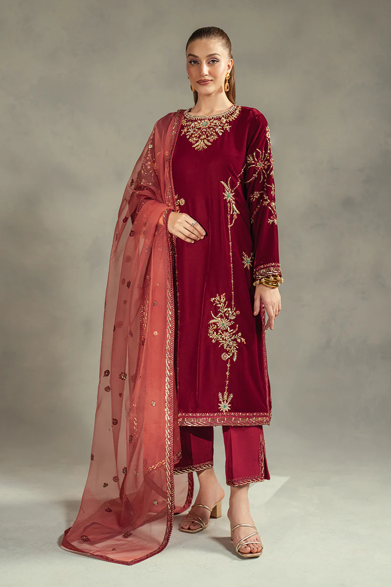 Mushq | Voila- 3 Piece Hand-Embellished Velvet Ensemble Suit | Ready to wear - Image 2