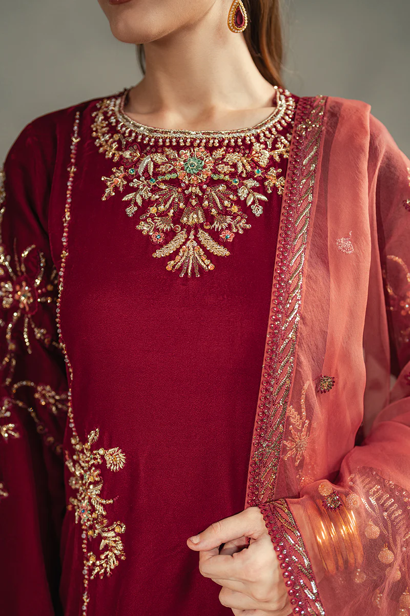 Mushq | Voila- 3 Piece Hand-Embellished Velvet Ensemble Suit | Ready to wear - Image 6